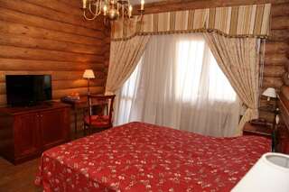 Отель Hotel Villa Akvavizi Гагра Бюджетный двухместный номер с 1 кроватью или 2 отдельными кроватями-1